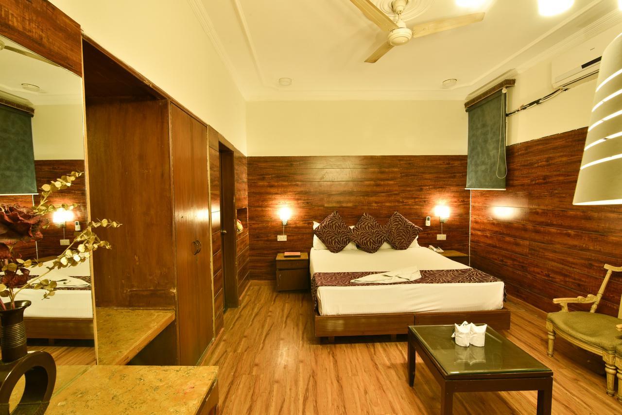 Casa Royal Bed & Breakfast New Delhi Ngoại thất bức ảnh